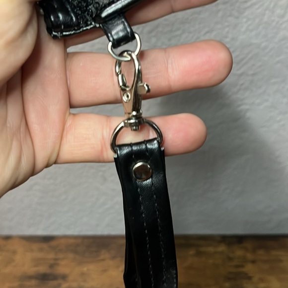 Oregon Ducks Black Sequin Wristlet clutch  purse - Picture 14 of 16